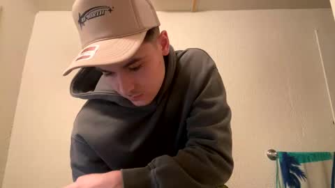 Snapshot of yungstudbev chatting on February 19, 2025, 4:55 am yungstudbev online show from February 19, 2025, 4:55 am