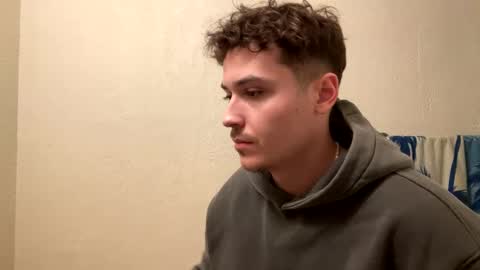 Snapshot of yungstudbev chatting on February 24, 2025, 11:30 pm yungstudbev online show from February 24, 2025, 11:30 pm