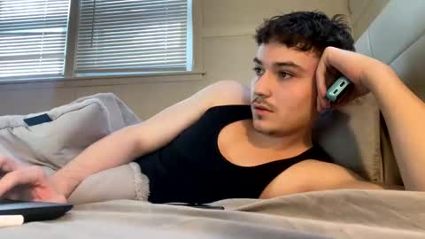 Snapshot of yungstudbev chatting on February 25, 2025, 9:24 pm yungstudbev online show from February 25, 2025, 9:24 pm