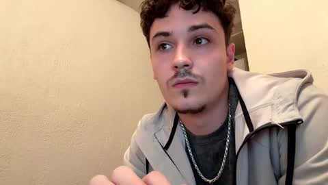 Snapshot of yungstudbev chatting on September 10, 2025, 11:05 pm yungstudbev online show from September 10, 2025, 11:05 pm