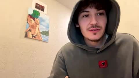 yungstudbev online show from December 22, 2025, 5:54 pm