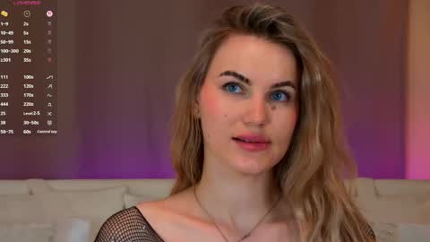 Tessa online show from April 15, 2026, 7:58 pm