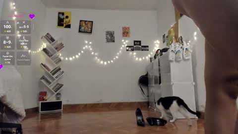 paola online show from February 11, 2025, 3:18 am