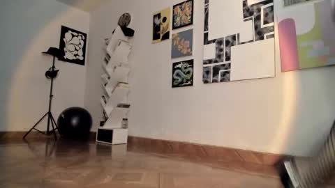 paola online show from January 13, 2026, 10:48 pm