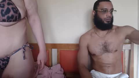 yusraxdamian online show from May 2, 2026, 11:48 am