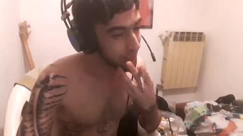 Yuumi online show from September 12, 2025, 7:52 am