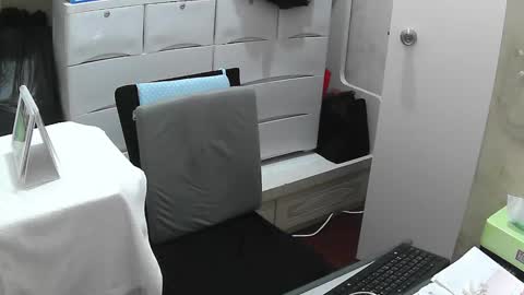 Snapshot of yuwcoli chatting on February 2, 2025, 6:58 am Slip online show from February 2, 2025, 6:58 am