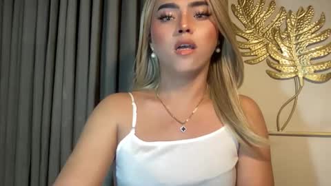 Snapshot of yvonne_guidotti chatting on December 3, 2024, 6:48 am Miss Cali online show from December 3, 2024, 6:48 am