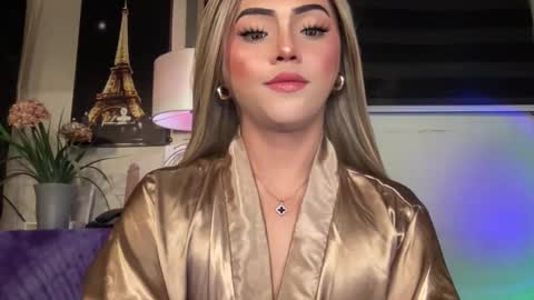 Snapshot of yvonne_guidotti chatting on October 8, 2025, 7:22 pm Miss Cali online show from October 8, 2025, 7:22 pm