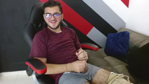 Zack  online show from December 19, 2025, 12:39 am