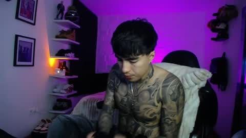 zac_muller1 online show from April 30, 2026, 3:57 am