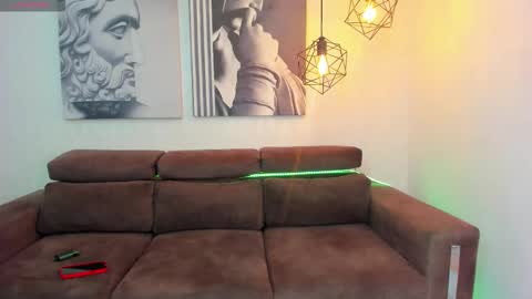 Snapshot of zacandmarcosmg_ chatting on November 16, 2025, 3:23 am zacandmarcosmg_ online show from November 16, 2025, 3:23 am