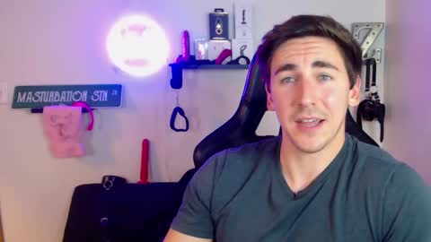 Zach Rhyder online show from December 5, 2024, 2:42 am