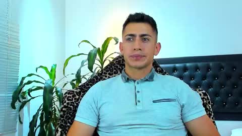 Snapshot of zachpri20 chatting on September 16, 2025, 8:37 am zachpri20 online show from September 16, 2025, 8:37 am