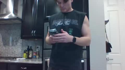 Snapshot of zachschaefer chatting on January 18, 2026, 11:08 pm zachschaefer online show from January 18, 2026, 11:08 pm