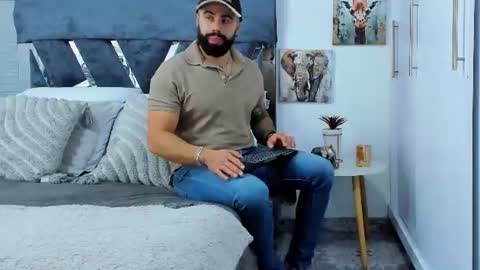 Snapshot of zack_froone chatting on June 17, 2026, 1:56 pm Richard online show from June 17, 2026, 1:56 pm