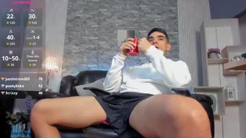 zack_joness10 online show from July 16, 2026, 4:51 am