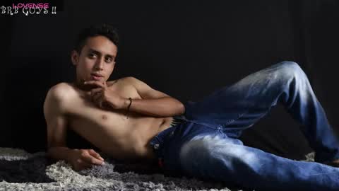 zackdriussyx online show from February 5, 2025, 11:06 pm