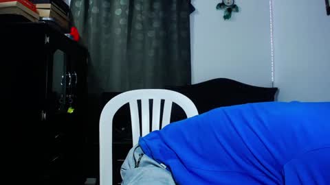 zackdriussyx online show from February 11, 2025, 2:35 am