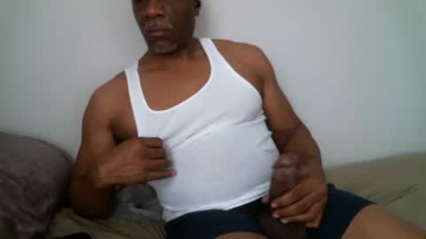 Snapshot of zaddybretty chatting on October 14, 2025, 7:14 pm zaddybretty online show from October 14, 2025, 7:14 pm