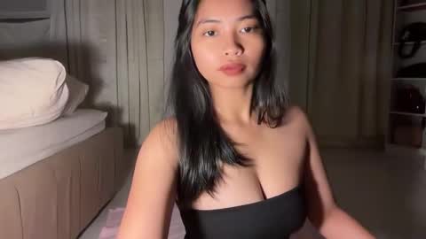 zafarina_69 online show from March 10, 2026, 7:35 am