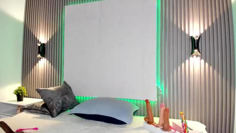 Snapshot of zafiiraa chatting on February 13, 2025, 5:44 pm zafira online show from February 13, 2025, 5:44 pm