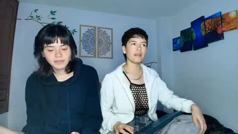 Snapshot of zafira_raven chatting on June 1, 2026, 1:51 am zafira_raven online show from June 1, 2026, 1:51 am