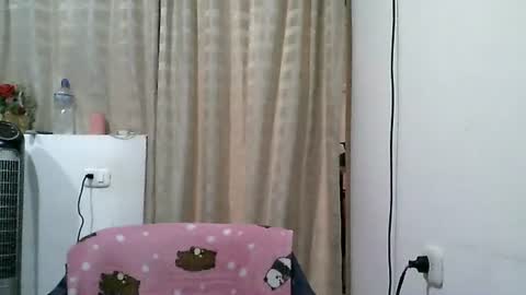 Snapshot of zafiro_rubi chatting on June 30, 2026, 12:28 pm Zafiro online show from June 30, 2026, 12:28 pm