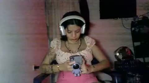 Snapshot of zafiro_rubi chatting on July 20, 2026, 3:47 pm Zafiro online show from July 20, 2026, 3:47 pm