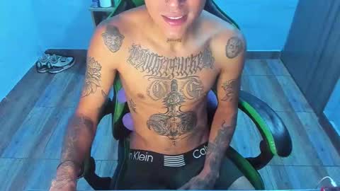 BiG Zafiro online show from December 2, 2025, 12:21 pm