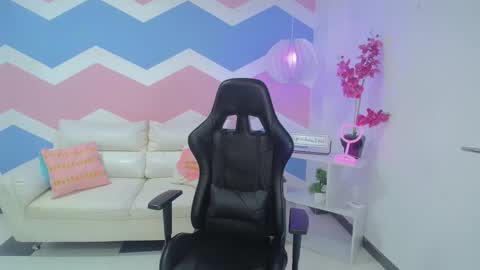 Zahira  online show from February 27, 2026, 6:52 pm