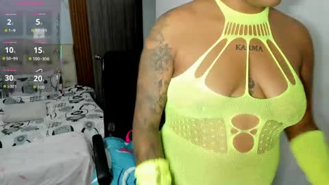 zahra_rose online show from April 22, 2026, 10:55 pm