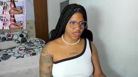 Snapshot of zahra_rose chatting on May 7, 2026, 9:09 pm zahra_rose online show from May 7, 2026, 9:09 pm