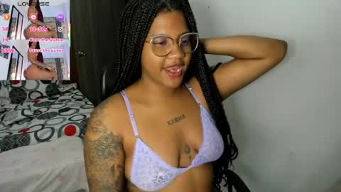 Snapshot of zahra_rose chatting on May 20, 2026, 11:05 am zahra_rose online show from May 20, 2026, 11:05 am
