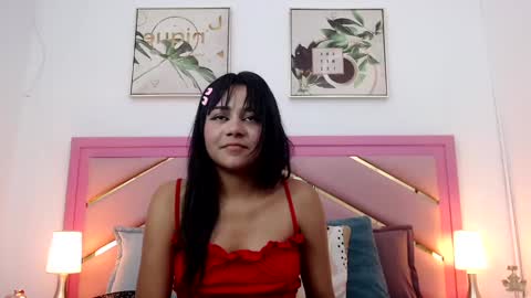 Snapshot of zaira_angel chatting on February 28, 2025, 11:01 pm Zaira Angel online show from February 28, 2025, 11:01 pm