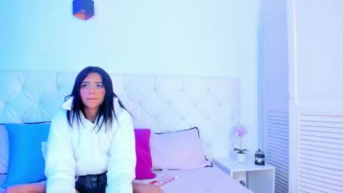 Snapshot of zaira_angel chatting on November 15, 2025, 8:22 am Zaira Angel online show from November 15, 2025, 8:22 am