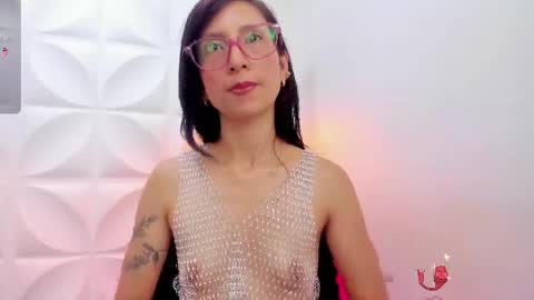 zaira_sweet4 online show from April 26, 2026, 3:53 pm