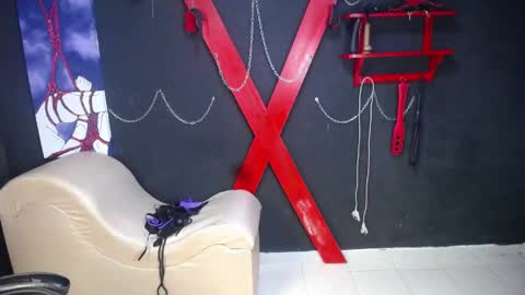zalommee online show from April 23, 2026, 1:46 pm