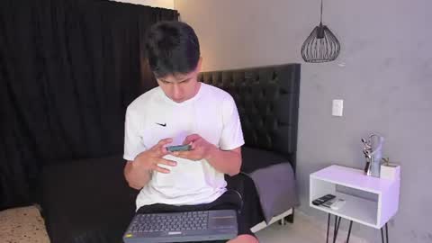 Samuel online show from July 2, 2026, 7:20 pm