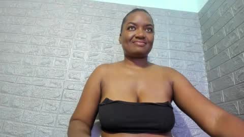 Snapshot of zamara__ chatting on July 21, 2026, 12:24 am Zamara online show from July 21, 2026, 12:24 am