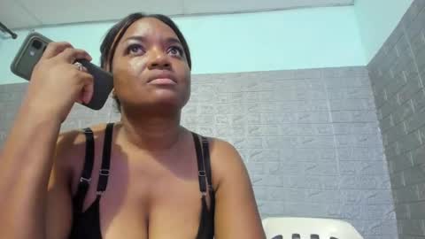 Snapshot of zamara__ chatting on July 25, 2026, 1:15 am Zamara online show from July 25, 2026, 1:15 am