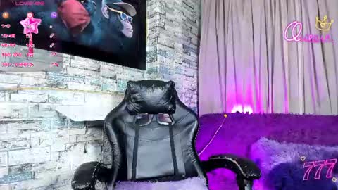 Snapshot of zamara_kleii chatting on August 1, 2026, 2:33 am Zamara Kleii online show from August 1, 2026, 2:33 am