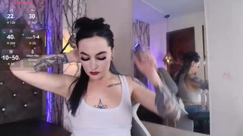 Snapshot of zami_escobar_of chatting on November 20, 2025, 7:02 pm online show from November 20, 2025, 7:02 pm