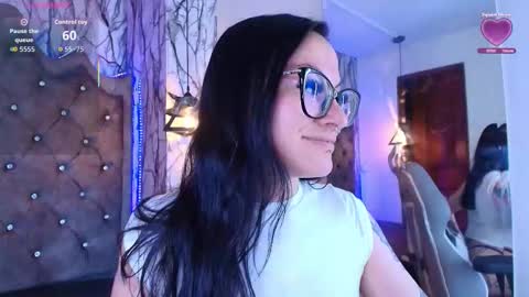 Snapshot of zami_escobar_of chatting on December 14, 2025, 5:51 pm online show from December 14, 2025, 5:51 pm