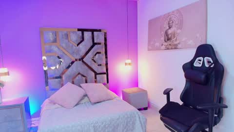 zamira_taylor online show from October 2, 2025, 3:02 am