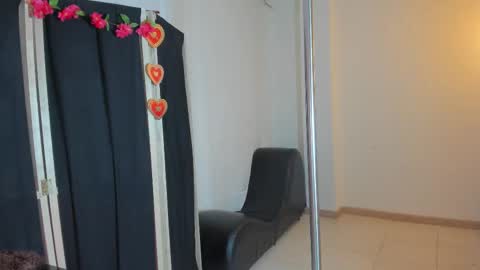 zammyrossee online show from February 24, 2026, 1:47 am