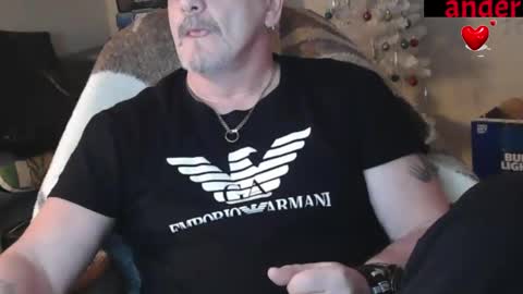 Snapshot of zander007 chatting on February 25, 2025, 4:42 pm zander007 online show from February 25, 2025, 4:42 pm