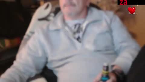 Snapshot of zander007 chatting on October 15, 2025, 2:50 pm zander007 online show from October 15, 2025, 2:50 pm