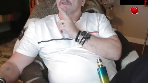 Snapshot of zander007 chatting on November 19, 2025, 3:34 pm zander007 online show from November 19, 2025, 3:34 pm