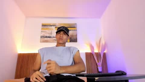 Zander online show from April 28, 2026, 1:27 pm